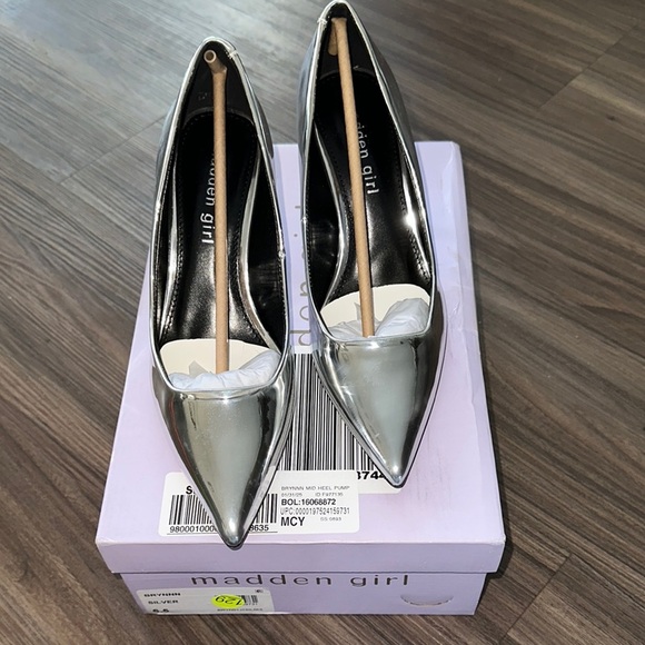 Madden Girl Silver Heels with Pointed Toe and Tassel Detail - Picture 1 of 3